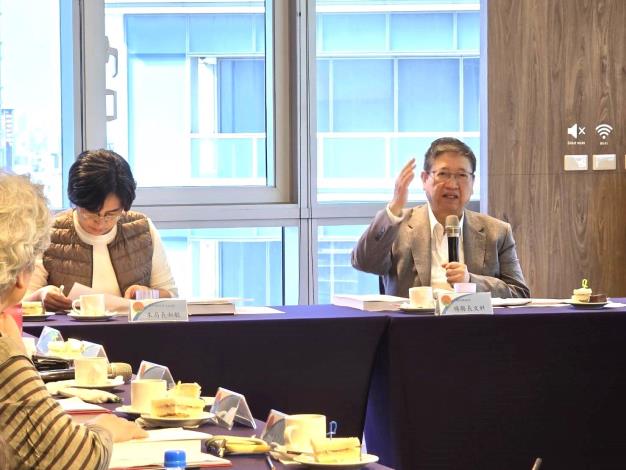 官網-縣長楊文科會中宣布總圖明年底開館，將引領11座圖書館全面升級