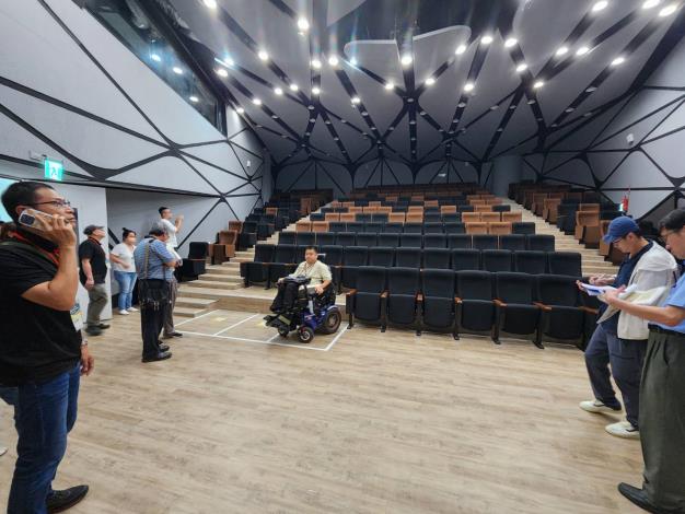 114年度公共建築物無障礙生活環境業務督導考核」，現勘新竹縣立勝利國民中學無障礙設施。