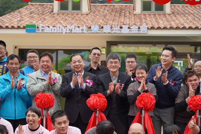 網  竹縣首家便利商店型態庇護工場開幕  各界前往道賀DSC01753.JPG