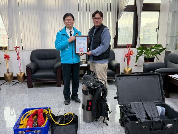 LINE_ALBUM_2026.01.20水域裝備捐贈_260120_5