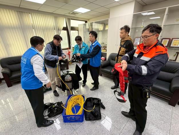 LINE_ALBUM_2026.01.20水域裝備捐贈_260120_7