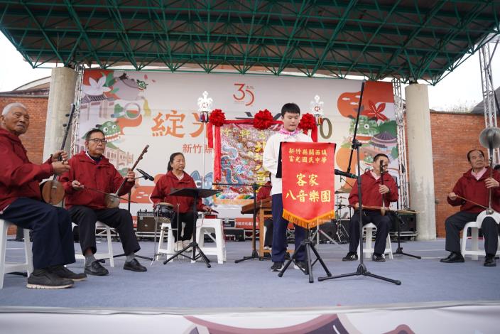 官網DSC09969新竹北埔八音團攜手福龍國小與富光國中帶來熱鬧的【八音堵班慶30】客家八音匯演揭開序幕.JPG