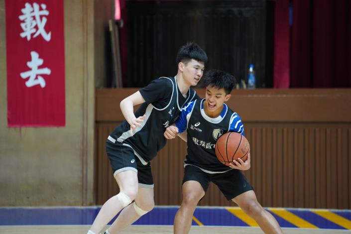 官網DSC02001許恩翔（左）具備優秀的得分能力 的圖片