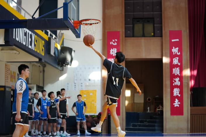 官網DSC01869東泰高中籃球隊全力備戰 的圖片