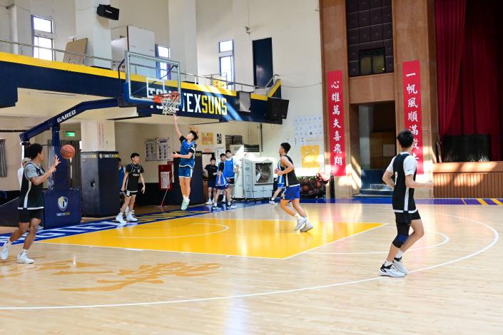 官網DSC_4285東泰高中籃球隊全力備戰 的圖片