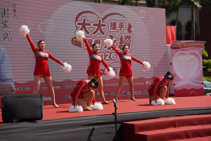 官網-開場表演 的圖片