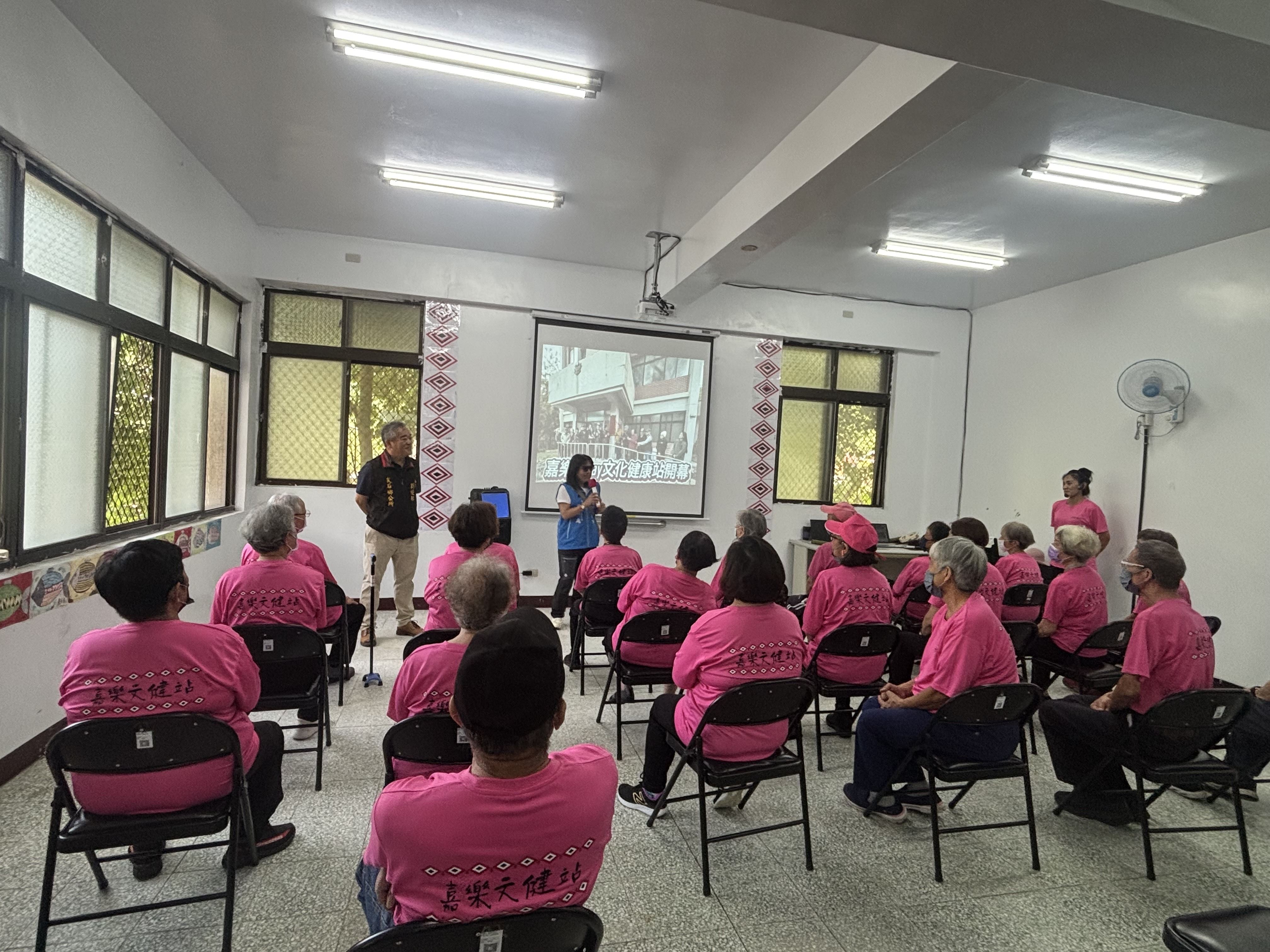 高齡長照處長許瑜庭出席部落文健站開幕