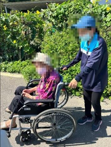 居家服務 的圖片