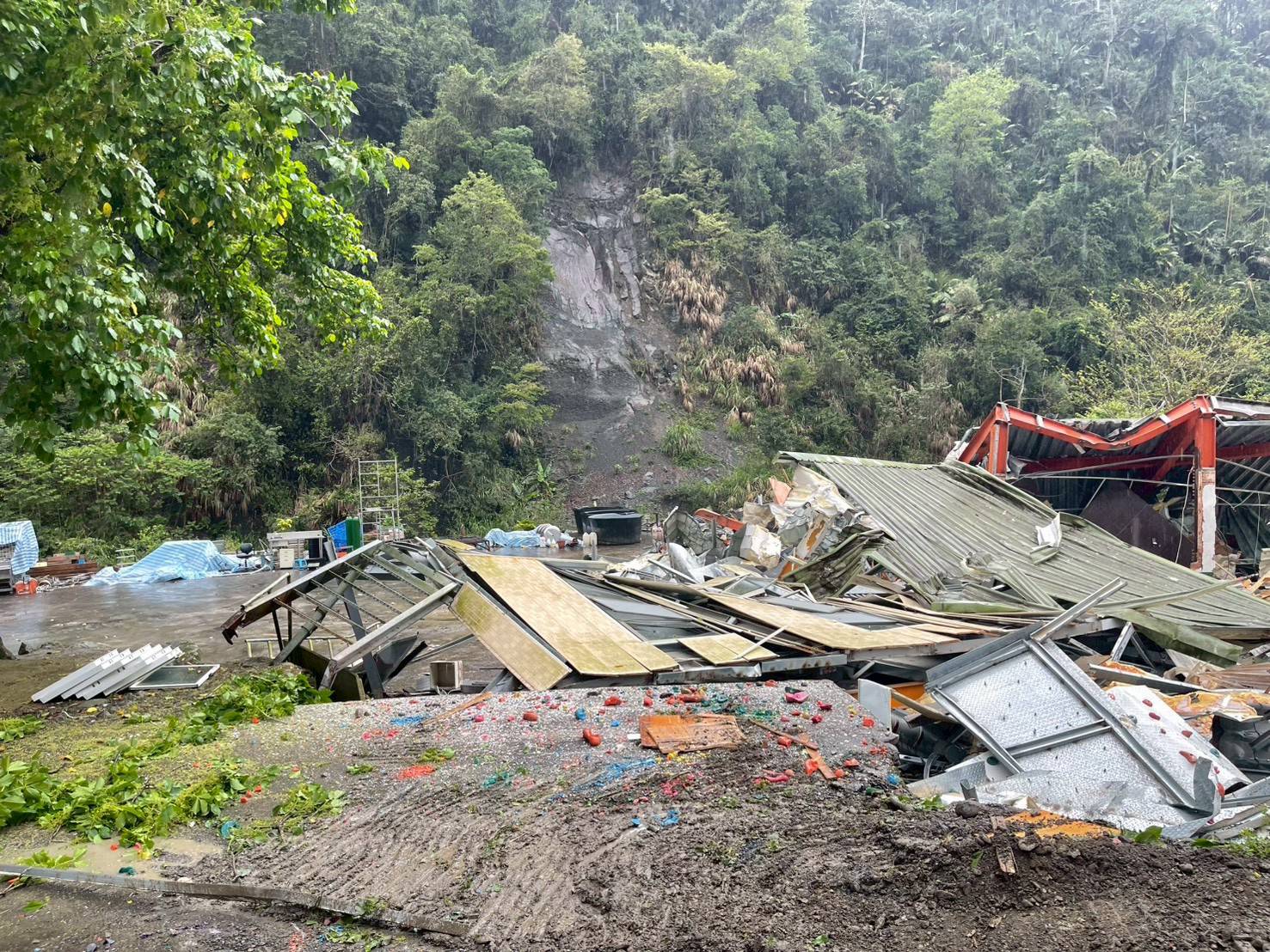 官網-經查報後，確認為違建，已於日前拆除 的圖片