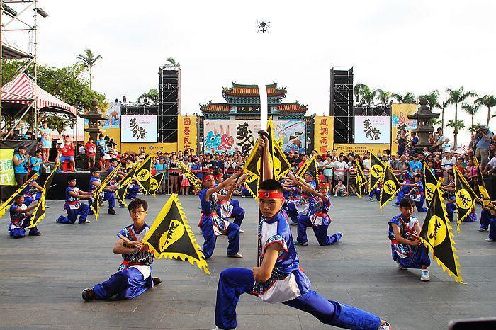 2016 National Hakka Yimin Festival- 5000 people attend, creating a bustling scene