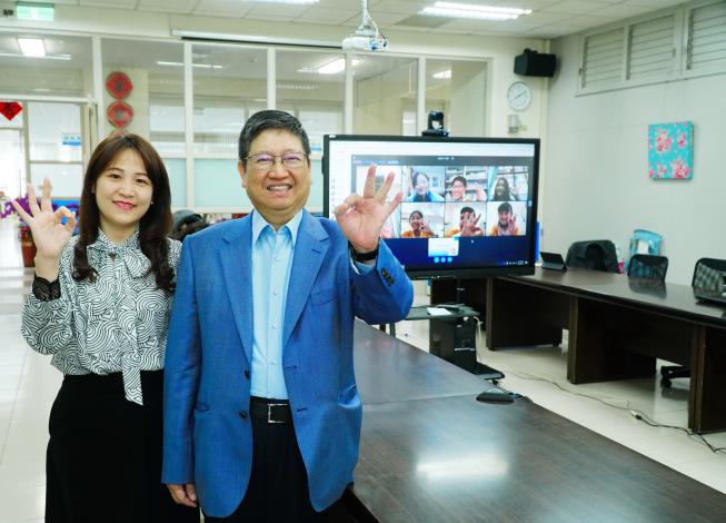 Hsinchu County Creates Online Teaching Platform on Mili Cloud: County Magistrate Yang participates in the 